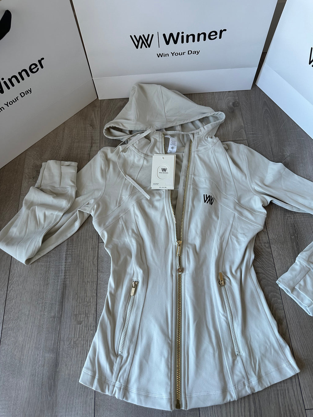 Hooded jacket