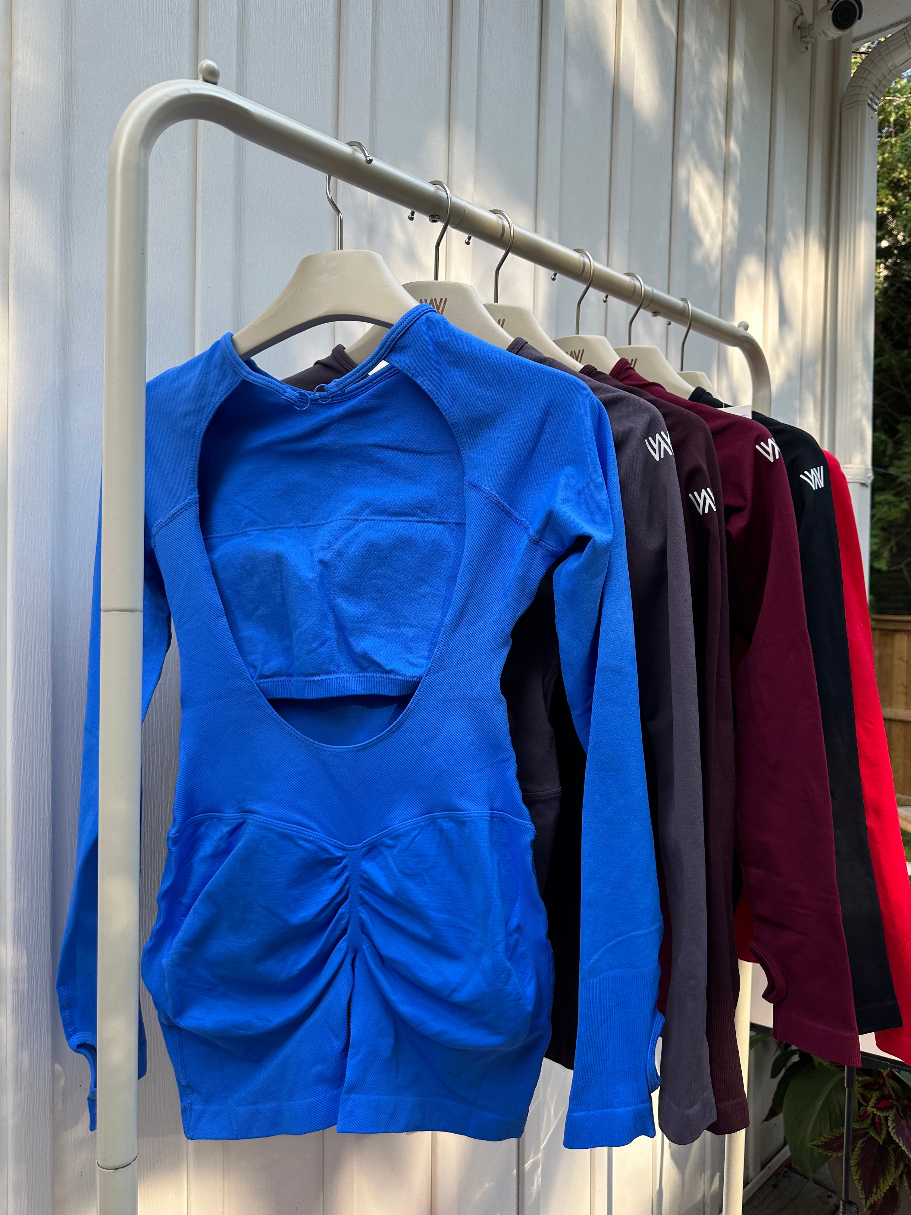 One-piece set