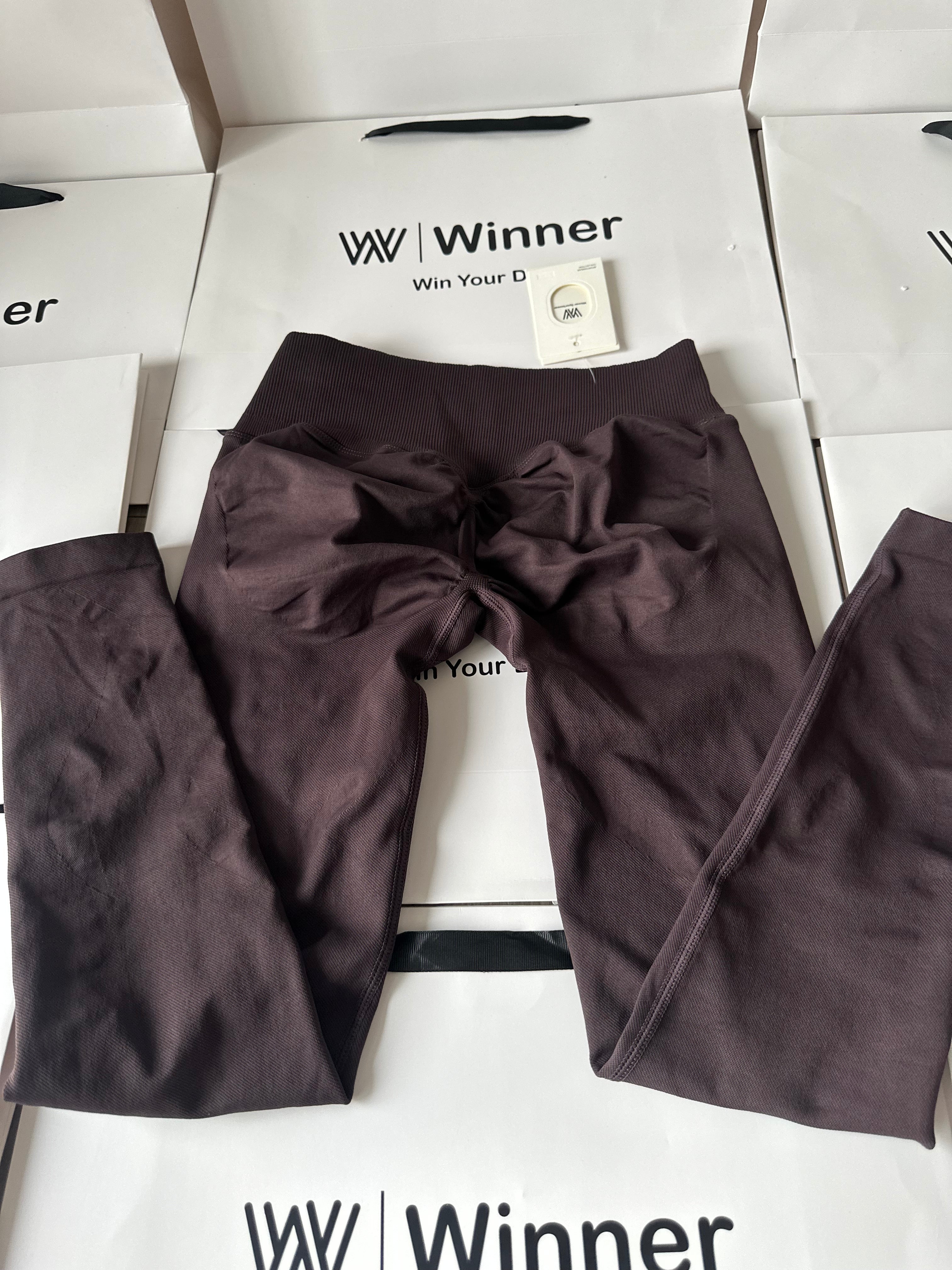 V Leggings