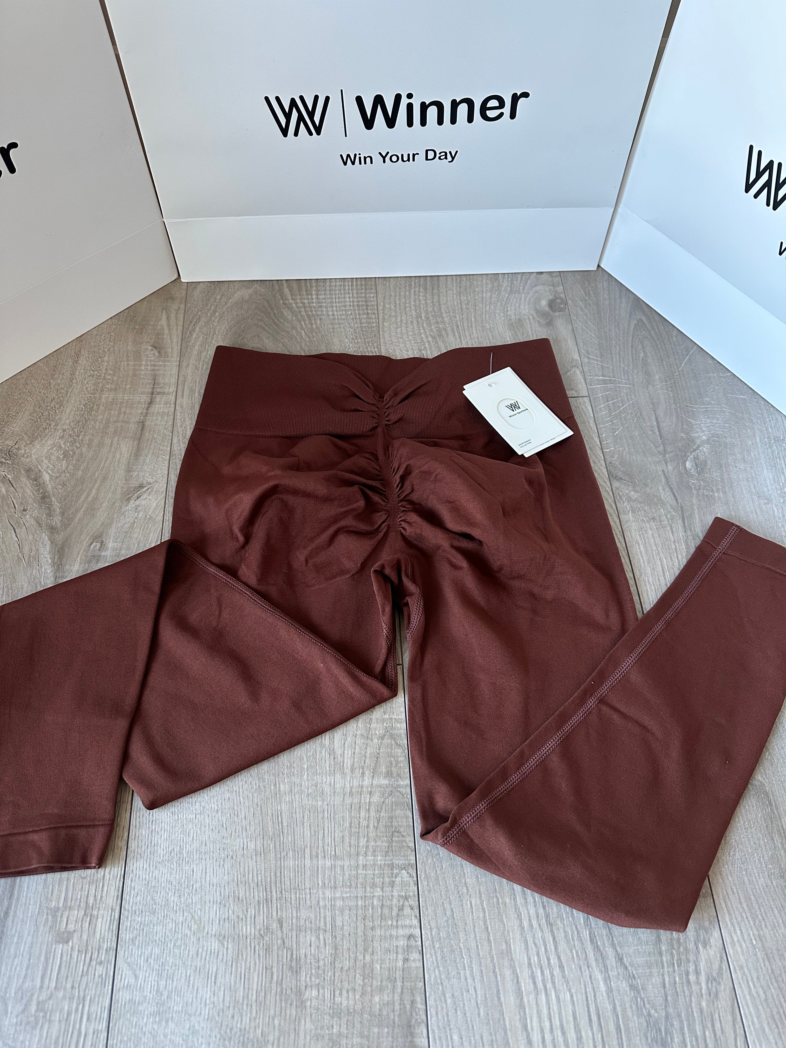 V back leggings