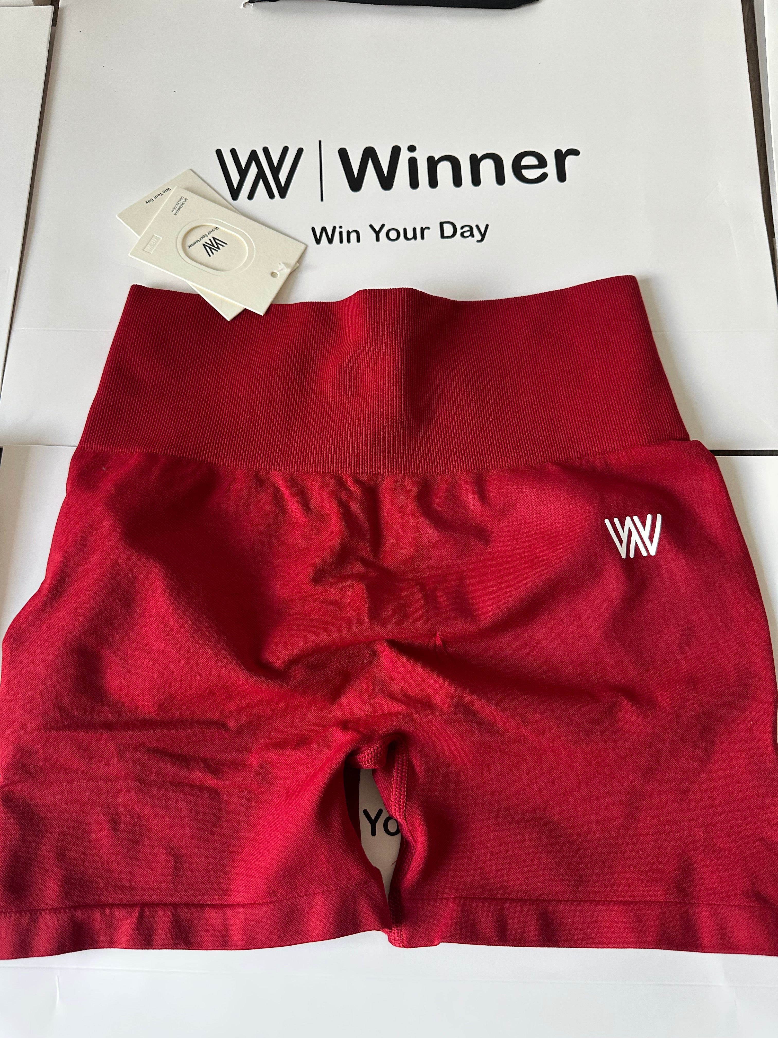 V bavk short
